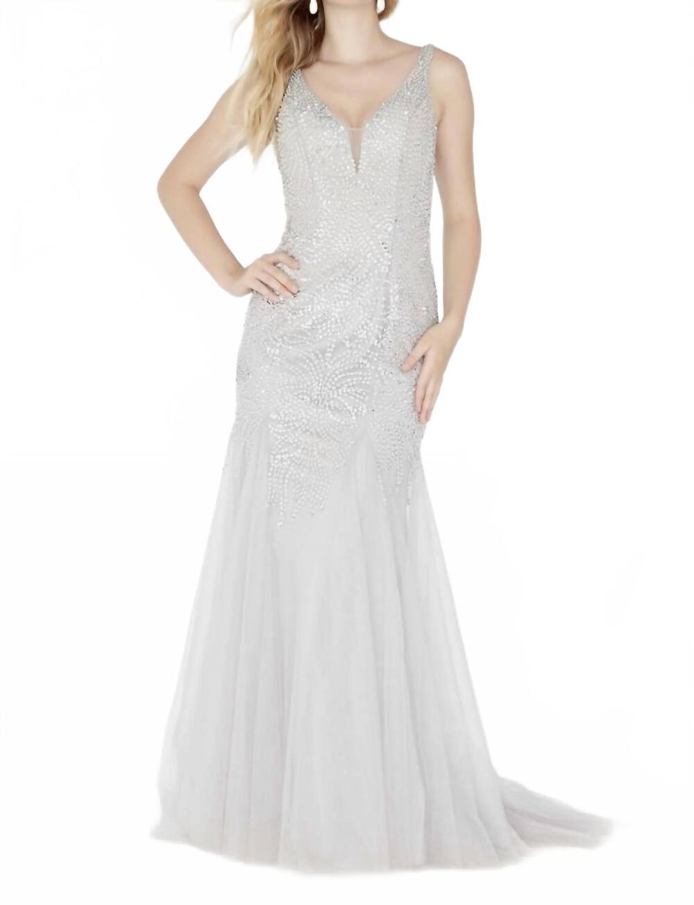 NEW JOSH & JAZZ sleeveless v neck tulle prom dress in grey/silver